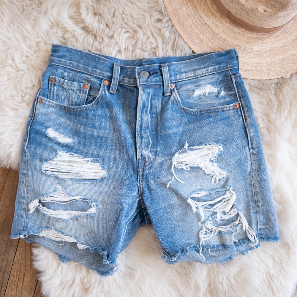 Levi’s distressed shorts